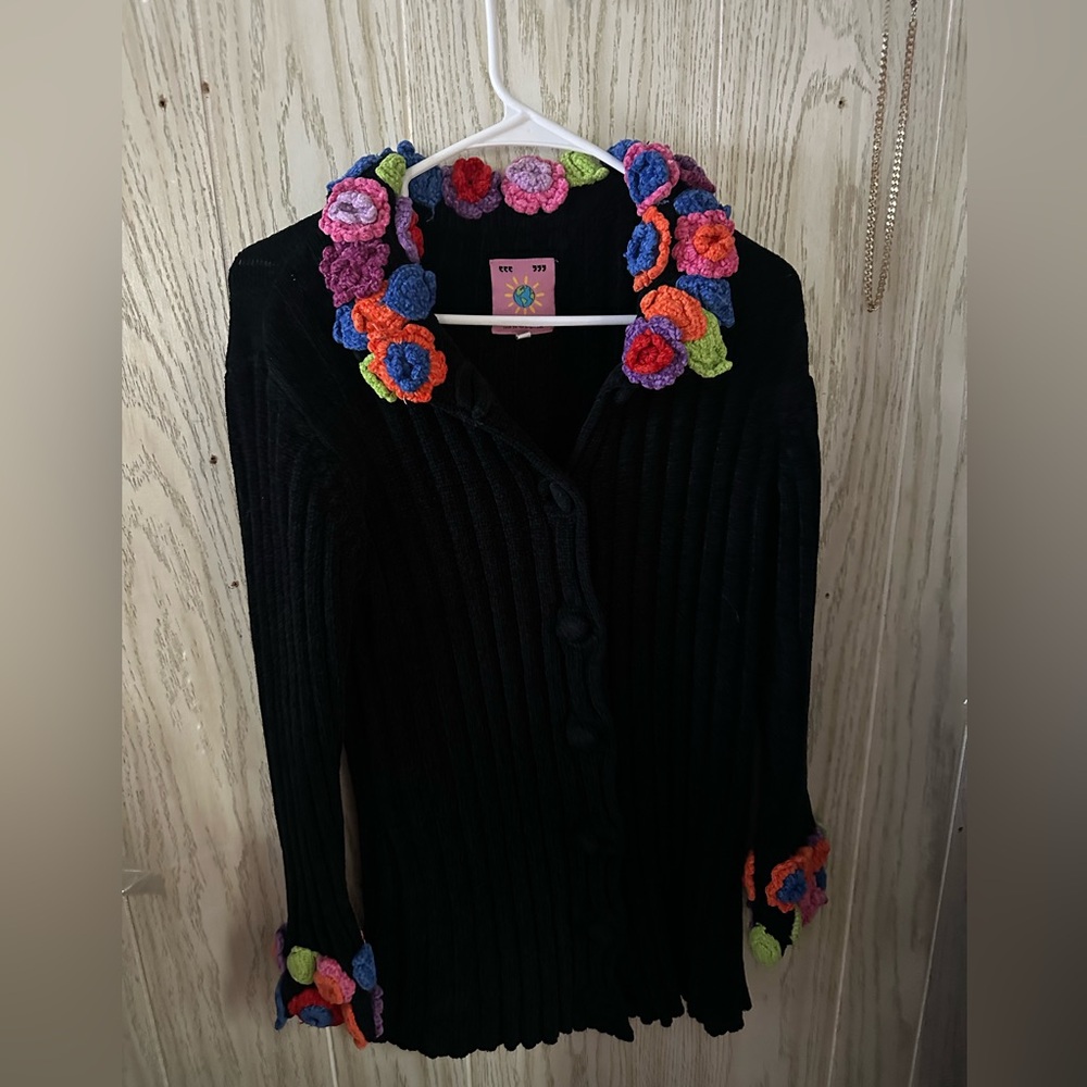 UNIF CROCHET FLOWER CARDIGAN
